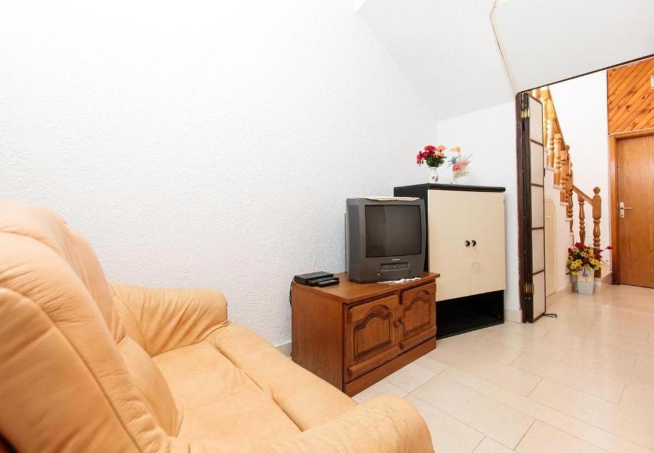 Apartment Knez 1 - 50 M From Beach Podstrana Ngoại thất bức ảnh