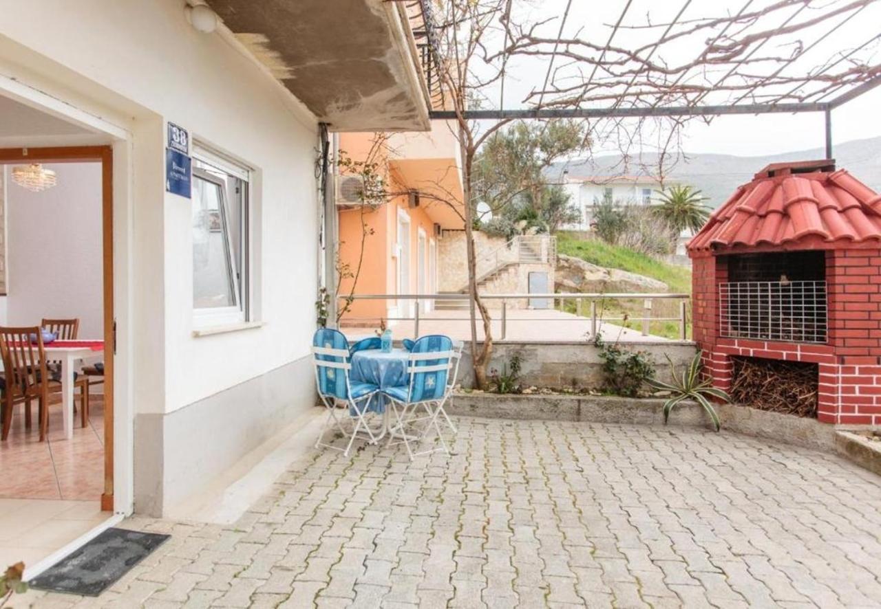 Apartment Knez 1 - 50 M From Beach Podstrana Ngoại thất bức ảnh